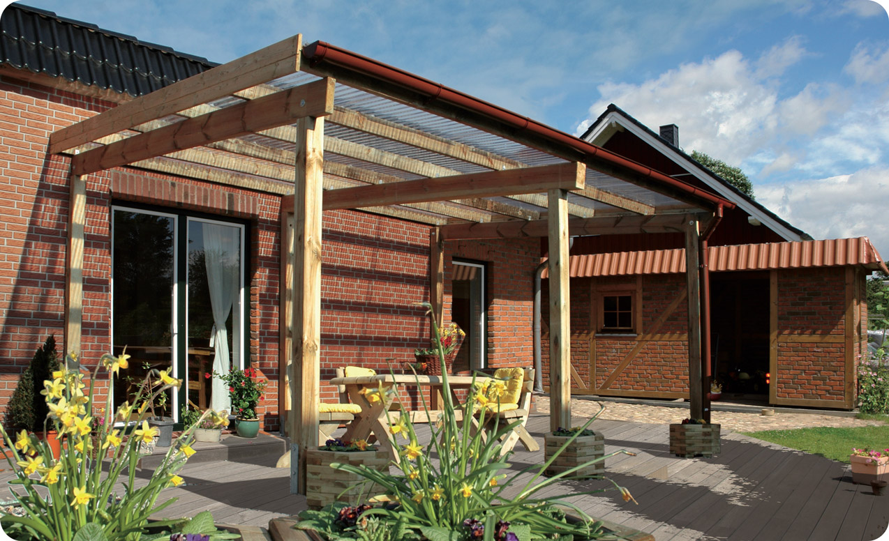 Bau einer Terrassenüberdachung aus Holz | B+M HolzWelt